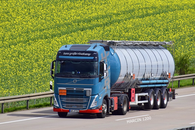 _DSC1850-crop-Hans Große Rövekamp-VOLVO FH V-Van Hool.JPG