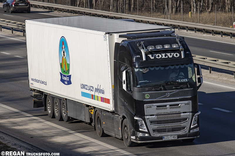 Volvo FH4 - Mleczarnia Łowicz.jpg