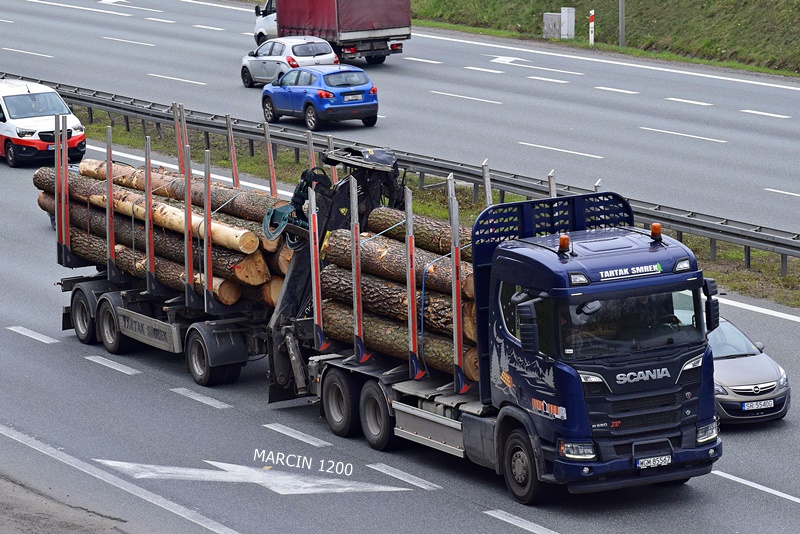 _DSC0931-crop-Tartak Smrek-SCANIA R580 XT V8.JPG