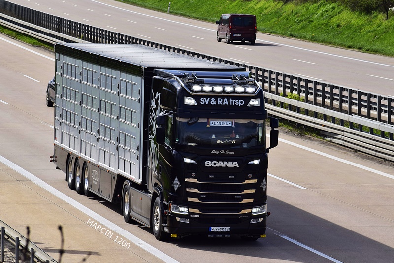 _DSC2179-crop-SV&RA trsp-SCANIA S540 -FINKL.JPG