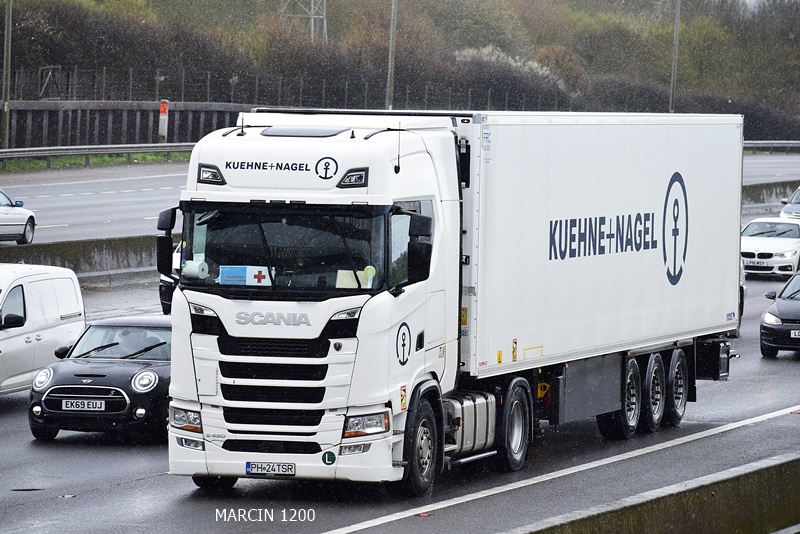 _DSC0883-crop-Kuehne + Nagel-SCANIA S450.JPG