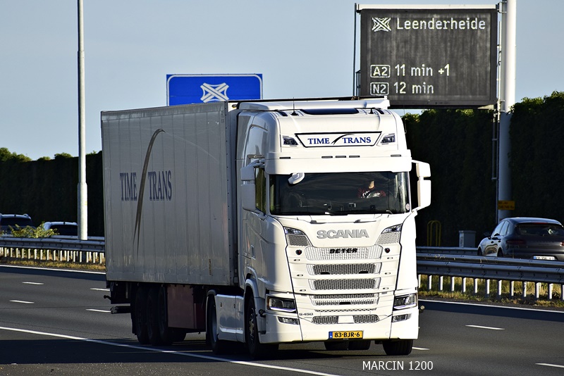 _DSC8045-crop-Time Trans-SCANIA S450.JPG