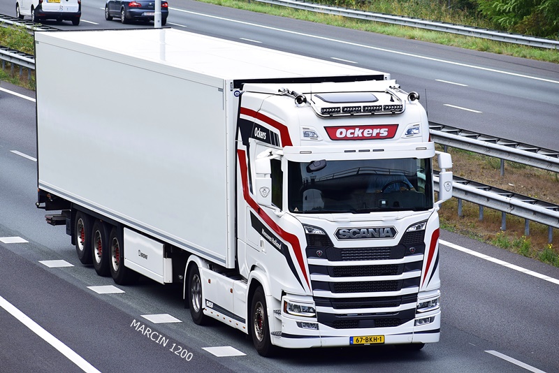 _DSC8557-crop-Ockers-SCANIA S.JPG
