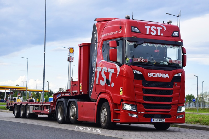 _DSC2820-crop-TST Transportlogistik-SCANIA S500.JPG