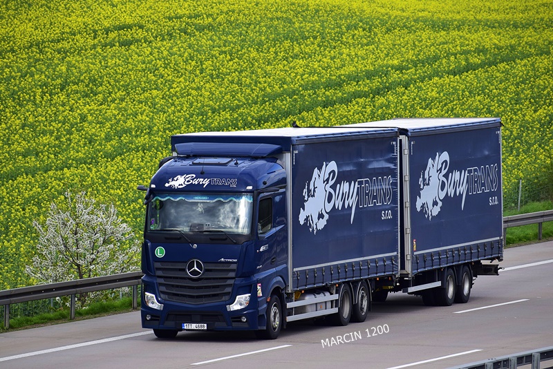 _DSC2395-crop-BuryTrans-Mercedes-Benz Actros MP5.JPG