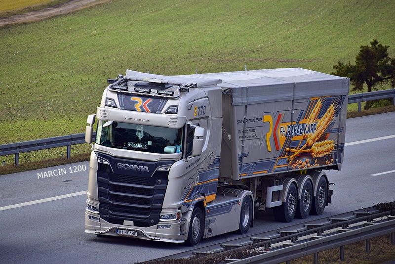 _DSC9570-crop-Rafał Karp-SCANIA S770 V8.JPG