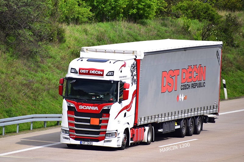 _DSC1810 DST-crop-DST Decin-SCANIA S450.JPG