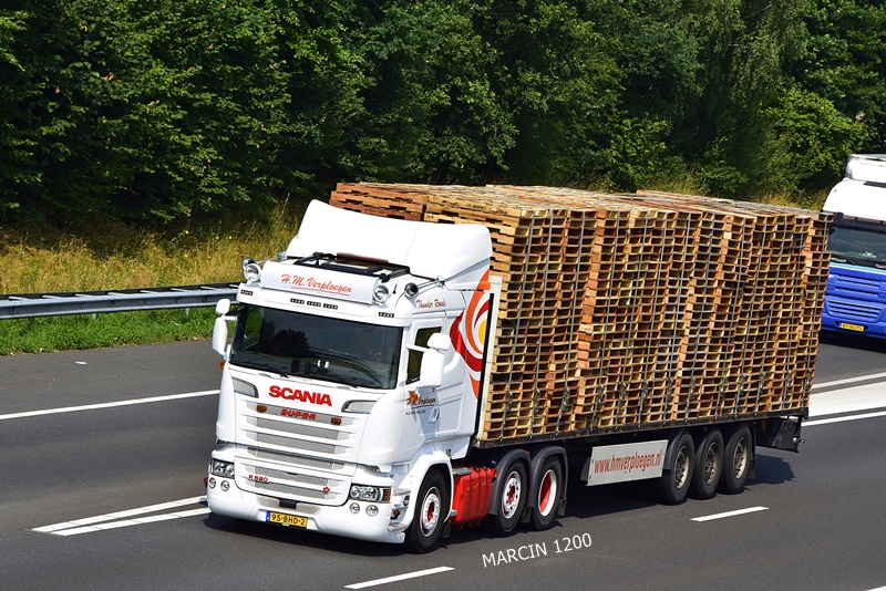 _DSC5138-crop-H.M. Verploegen-SCANIA R520 V8.JPG