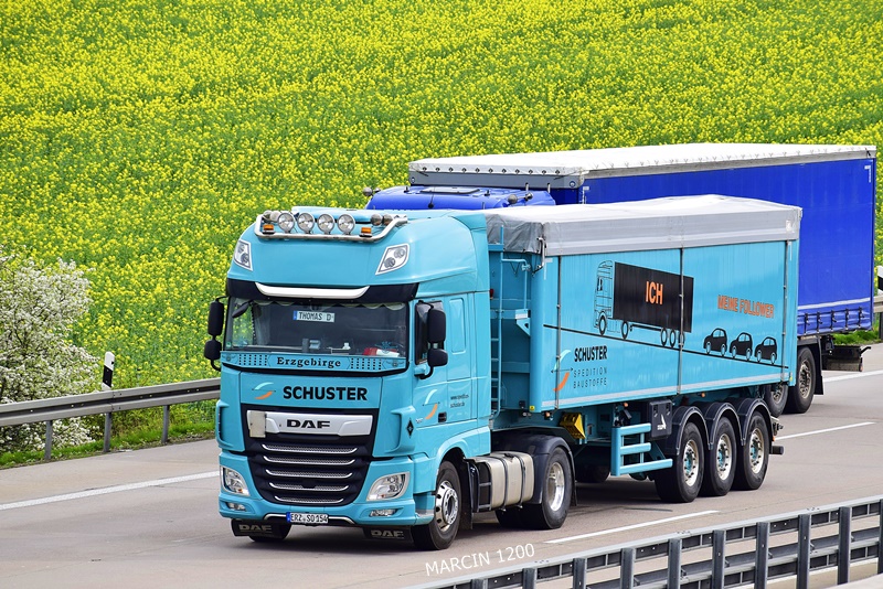 _DSC1457-crop-Schuster -DAF XF 106 II.JPG