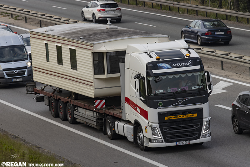 Volvo FH4 - Wozak.jpg