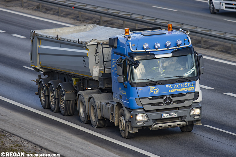 Mercedes-Benz Actros MP3 2646 6x4 - Wroński PB.jpg
