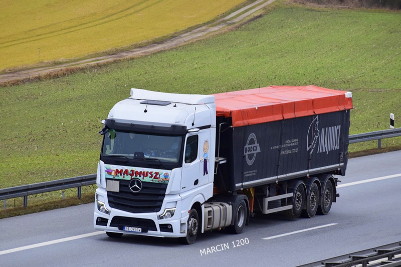 _DSC9734-crop-MAJNUSZ-Merceces-Benz ActrosL MP5.JPG