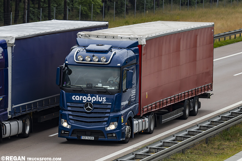 Mercedes-Benz Actros MP4 - Cargoplus.jpg