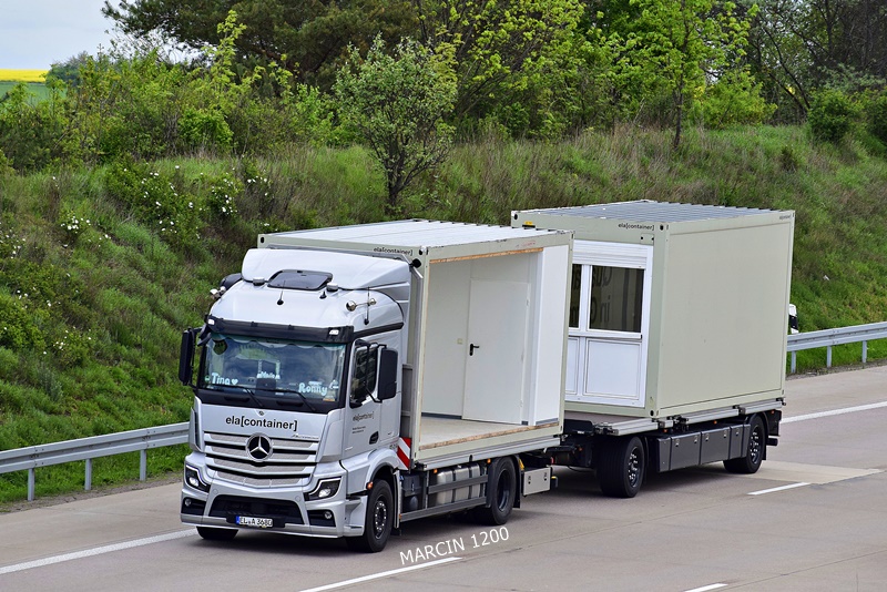 _DSC1894 ELA-crop-Mercedes-Benz Actros MP5.JPG