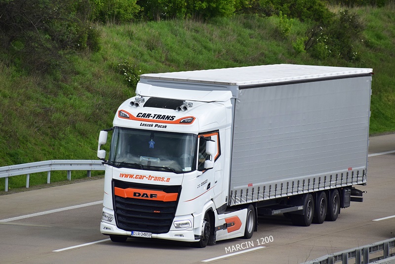 _DSC1843 CAR-TRANS-crop-DAF XG.JPG
