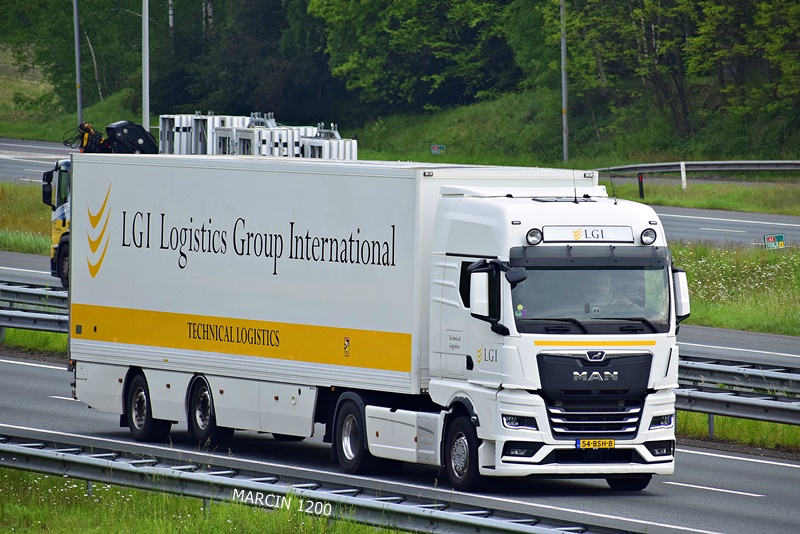_DSC3852-crop-LGI-MAN TGX II.JPG