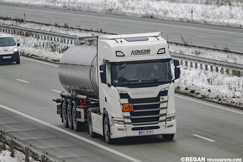 Scania 500S - Konszar.jpg