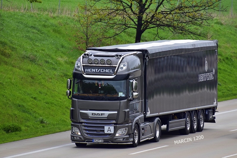 _DSC1286 HENTSCHEL-crop-DAF XF 106 II.JPG