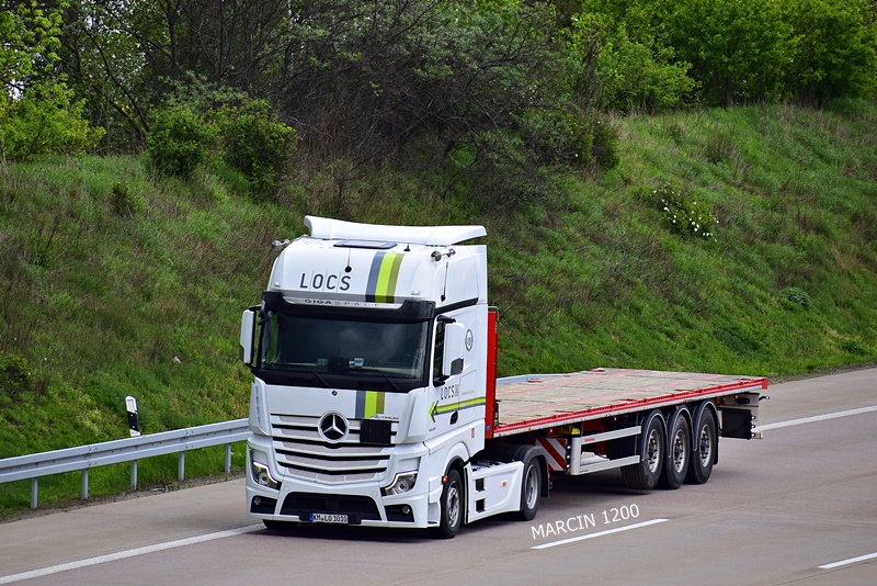 _DSC1825 LOCS-crop-Mercedes-Benz Actros MP5.JPG
