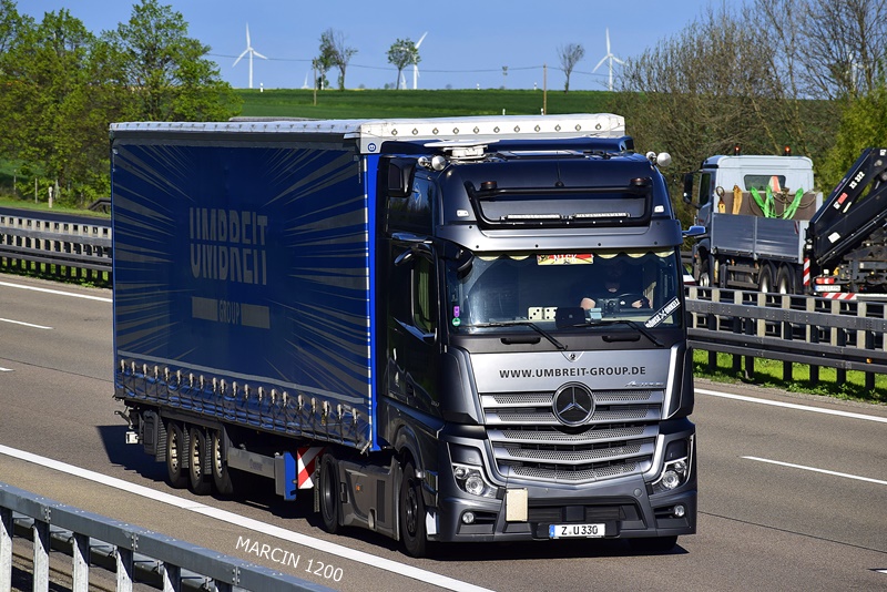 _DSC2424 UMBREIT-crop-Mercedes-Benz Actros MP5.JPG