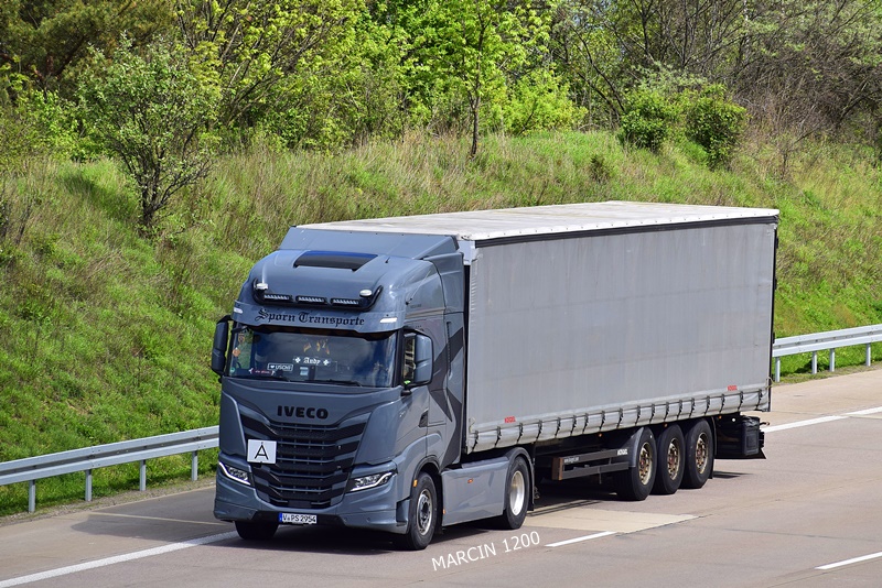 _DSC1749 SPORN-crop-IVECO S-WAY.JPG