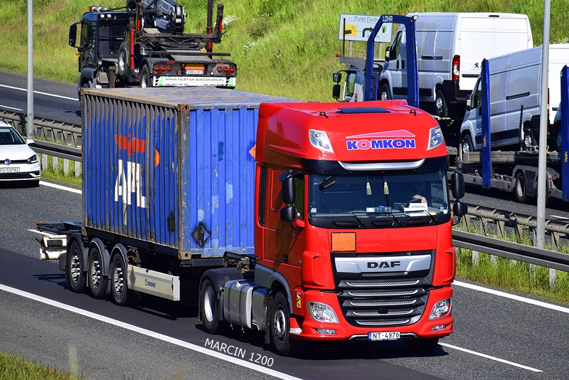 _DSC3106-crop-KOMKON-DAF XF 106 II.JPG