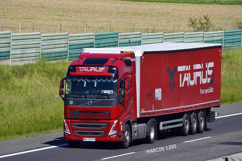 _DSC3378-crop-TAURUS-VOLVO FH V.JPG