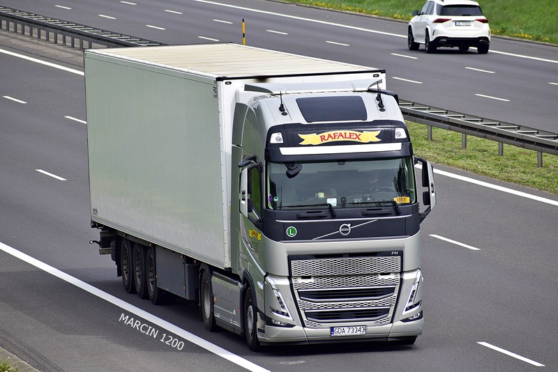_DSC1008-crop-Volvo FH V - Rafalex.JPG