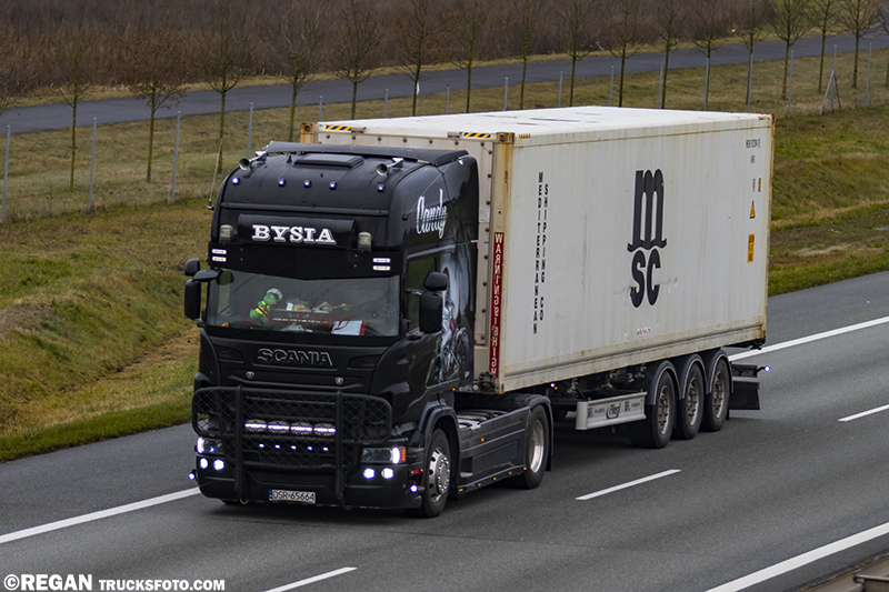 Scania RII - Bysia Candy ex. Repiński.jpg