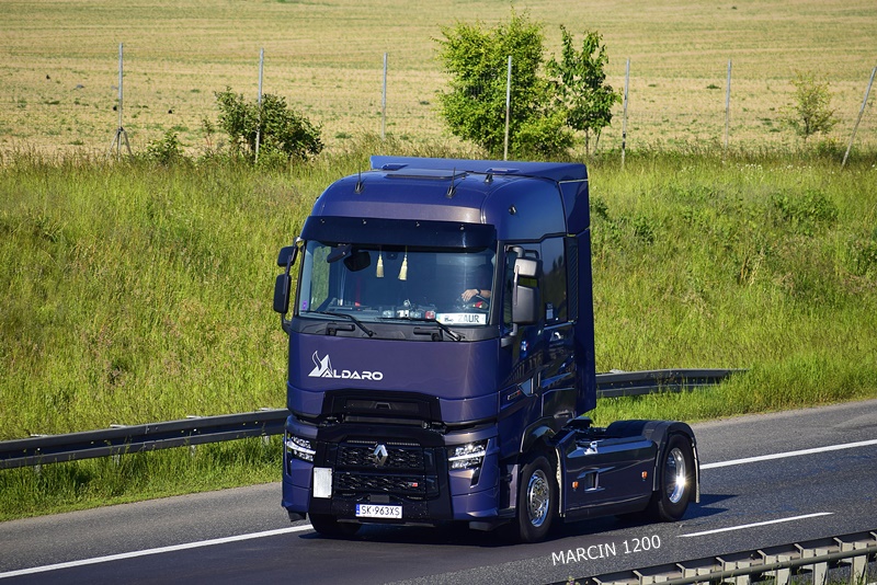 _DSC3280-crop-Aldaro -Renault Range T Evo.JPG