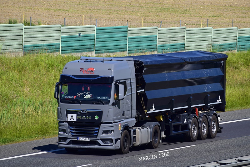 _DSC3365-crop-R-OLIVIER-MAN TGX II.JPG