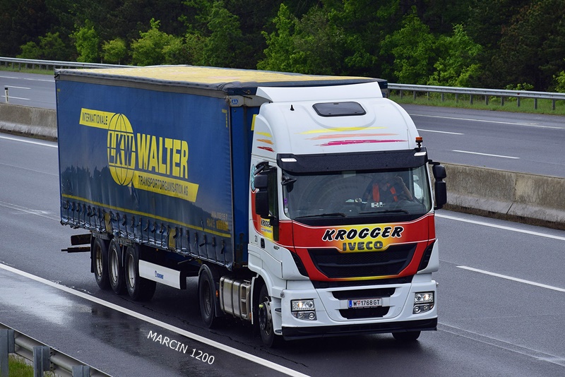 _DSC2991 KROGGER-crop-Iveco Stralis Hi-Way.JPG