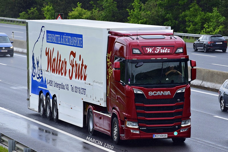 _DSC2944 W.FRITZ-crop-SCANIA S580 V8.JPG