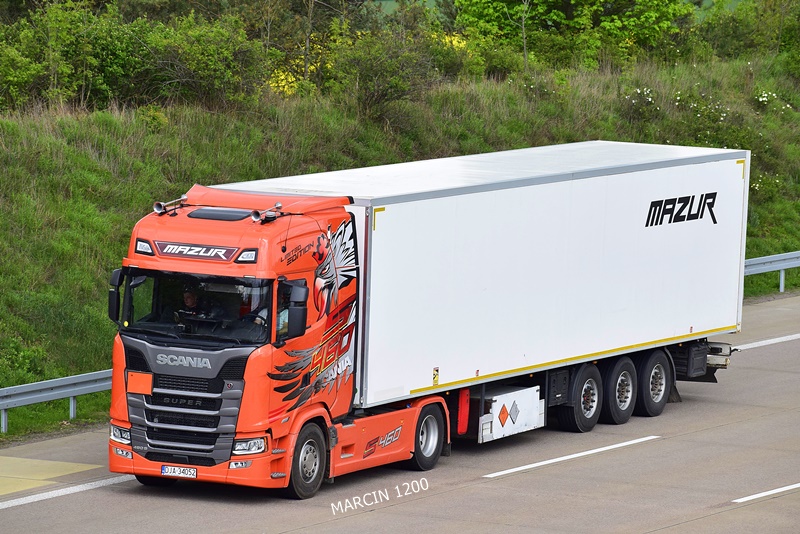 _DSC2042 MAZUR-crop-SCANIA S460 NG.JPG