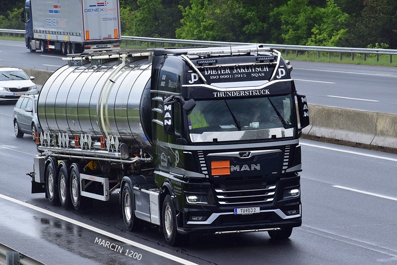 _DSC2962 DIETER JAKLITSCH-crop-MAN TGX II.JPG