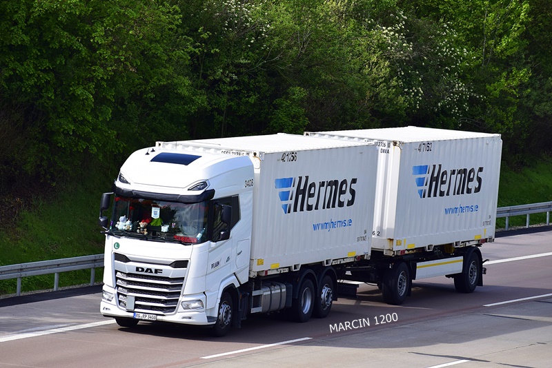 _DSC1419 PFLAUM-crop-DAF XG.JPG