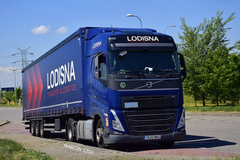 _DSC3599-crop-Lodisna-VOLVO FH V.JPG