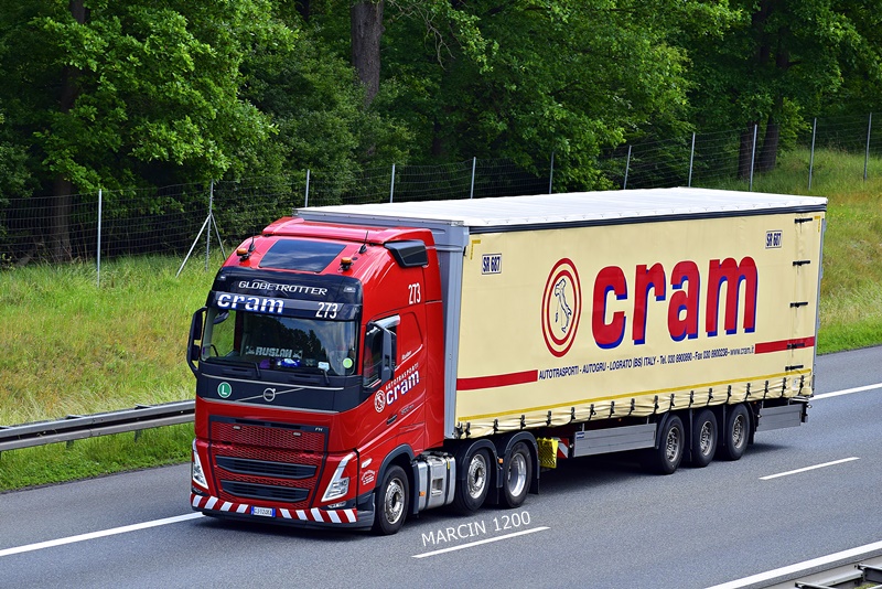 _DSC3700-crop-CRAM-VOLVO FH V.JPG