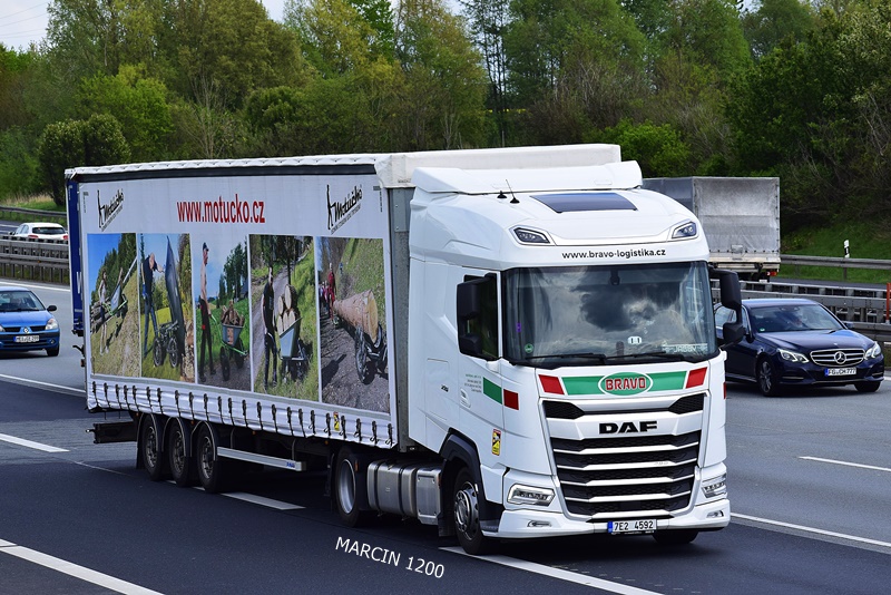 _DSC2136 BRAVO-crop-DAF XG.JPG