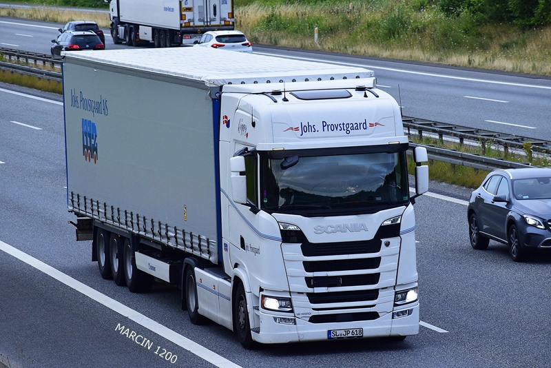 _DSC9727-crop-Johs. Provstgaard-SCANIA S NG.JPG