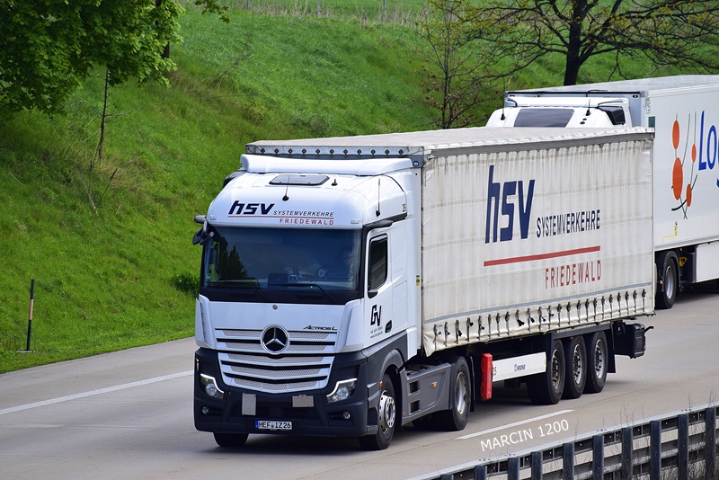 _DSC1403 HSV-crop-Mercedes-Benz ActrosL MP5.JPG