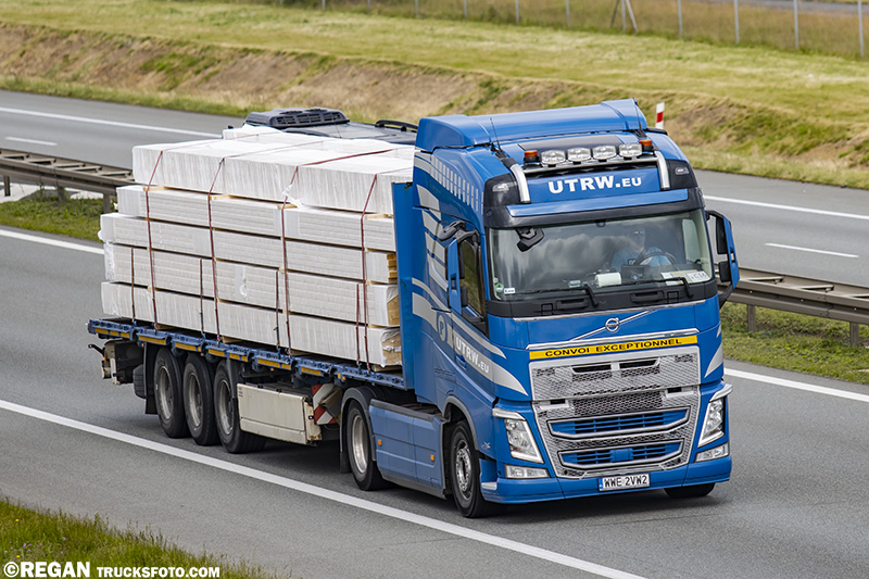 Volvo FH4 - UTRW.jpg