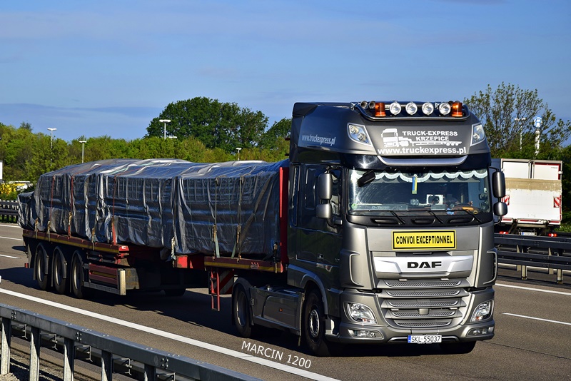 _DSC2387 TRUCK-EXPRESS KRZEPICE-crop-DAF XF 106 II.JPG
