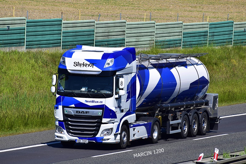 _DSC3397-crop-NextBlue-DAF XF 106 II.JPG