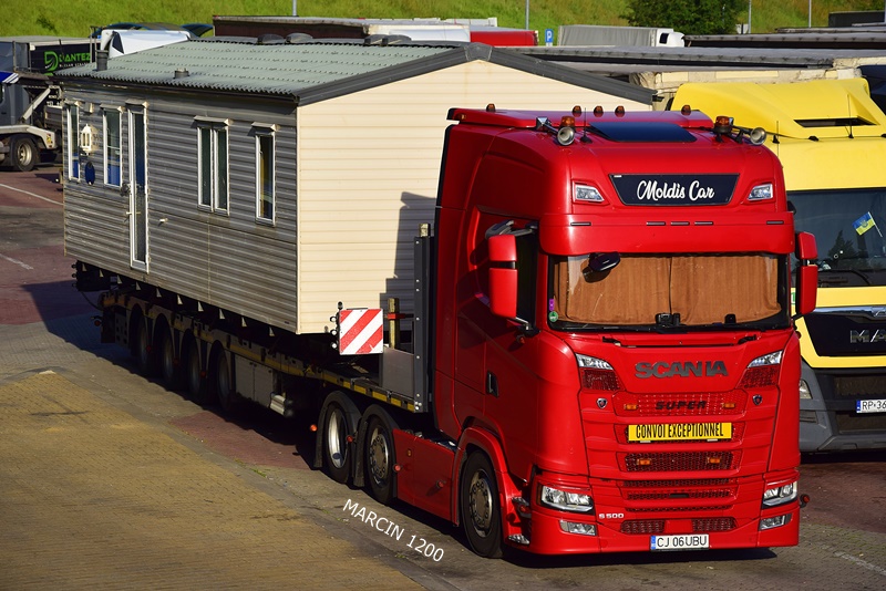 _DSC3472-crop-Moldis CAR-SCANIA S500 NG.JPG