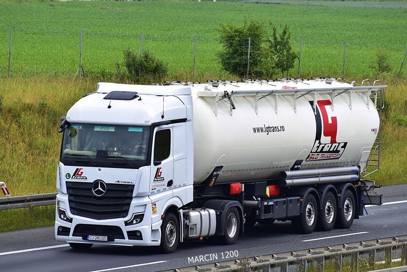 _DSC3783-crop-LG Trans-Mercedes-Benz ActrosL MP5.JPG