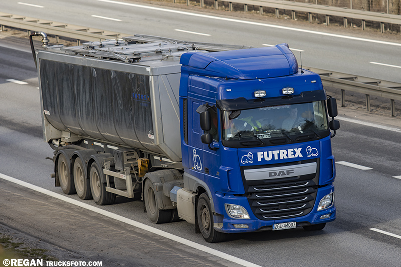 DAF XF106 - Futrex.jpg