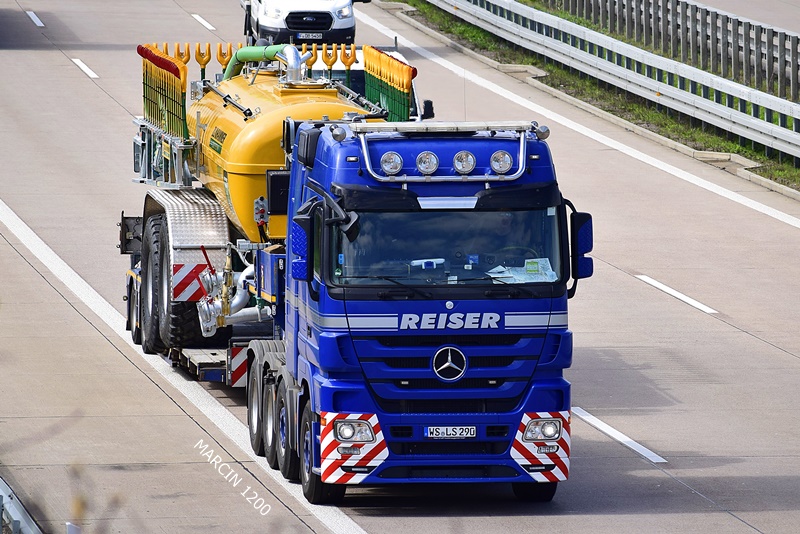 _DSC1496 REISER-crop-Mercedes-Benz Actros MP3.JPG