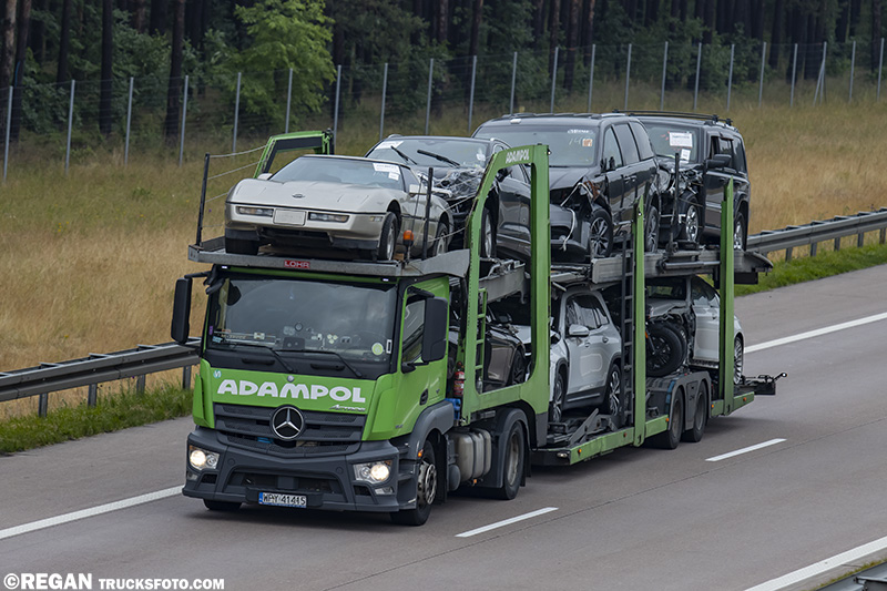 Mercedes-Benz Actros - Adampol.jpg