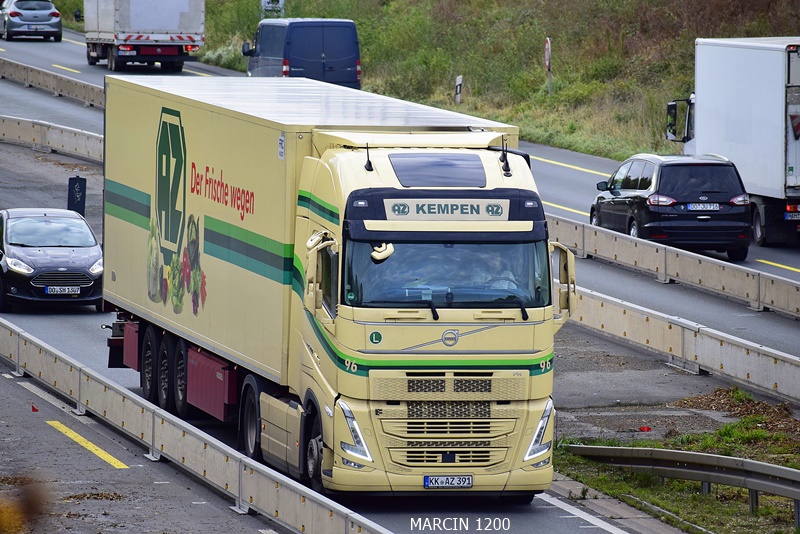 _DSC8209-crop-AZ KEMPEN-VOLVO FH V.JPG
